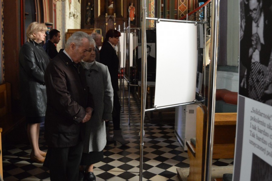 Duże zainteresowanie wystawą o księdzu Jerzym Popiełuszce