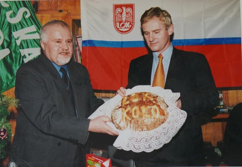 Zdjęcie przedstawia Michała Listkiewicza, byłego Prezesa PZPN i Międzynarodowego sędziego UEFA