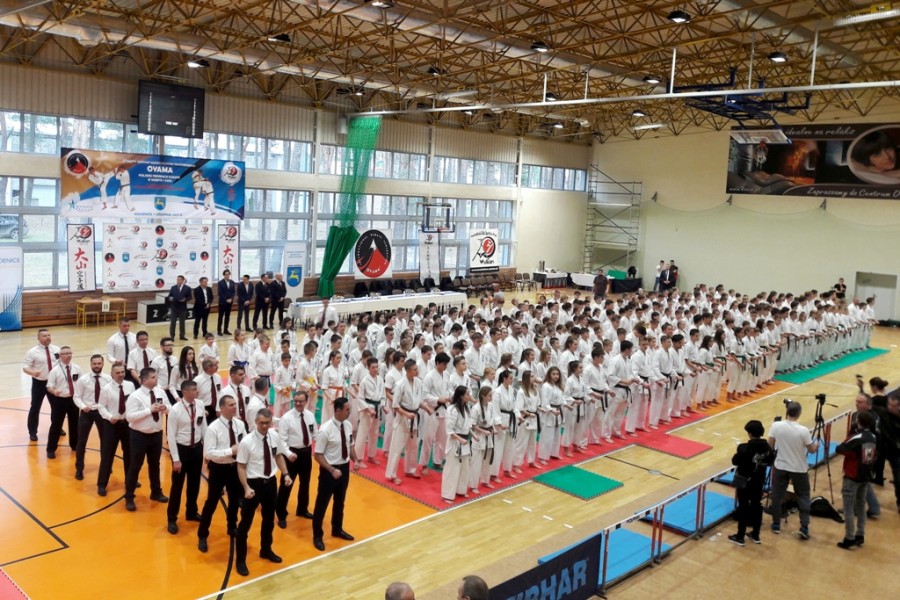 Udane zakończenie roku zawodników Oyama Karate