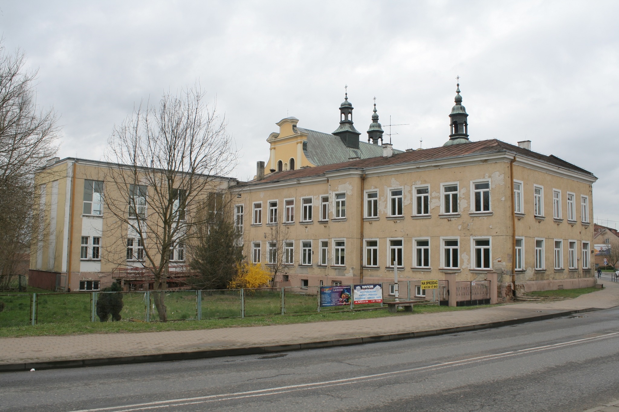 Budynek dawnej 3-letniej Kolskiej Zawodówki przy ul. Mickiewicza w Kole